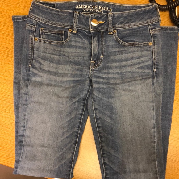 Lighter Washed AE Jeans - Picture 1 of 4